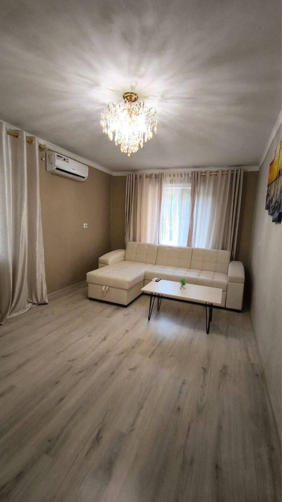 1в2 квартира с евро ремонтом, 38 м², рядом метро и Ц-1`