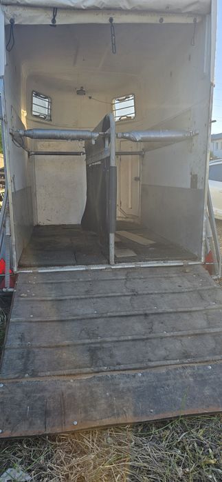 Remorca Animale Transport Cai Transport Animale omologata 2 axe 2000kg