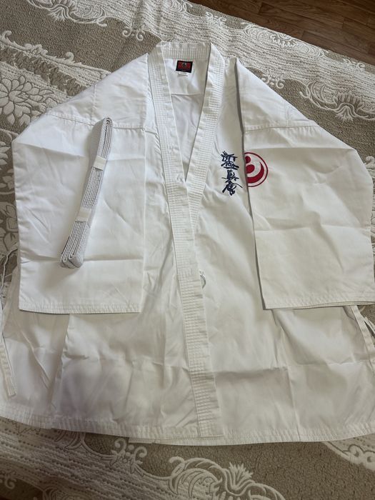 Новое кимоно для шинкиокушинкай FBK (175 см) + экипировка