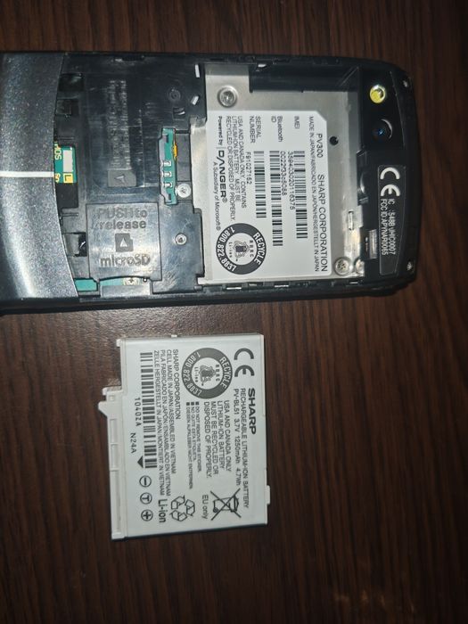 Telefon Sharp Sidekick LX Danger PV300 T Mobile cu incarcator