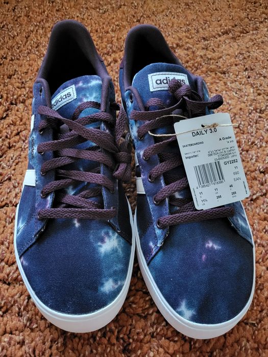 Teniși Adidas mărimea 46 model daily 3.0