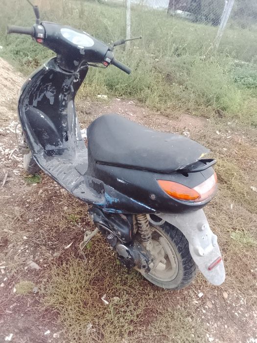 Vând scuter peugeot