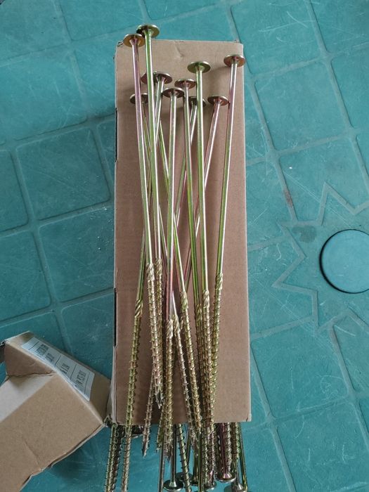 Suruburi 6*240 mm ,pentru lemn