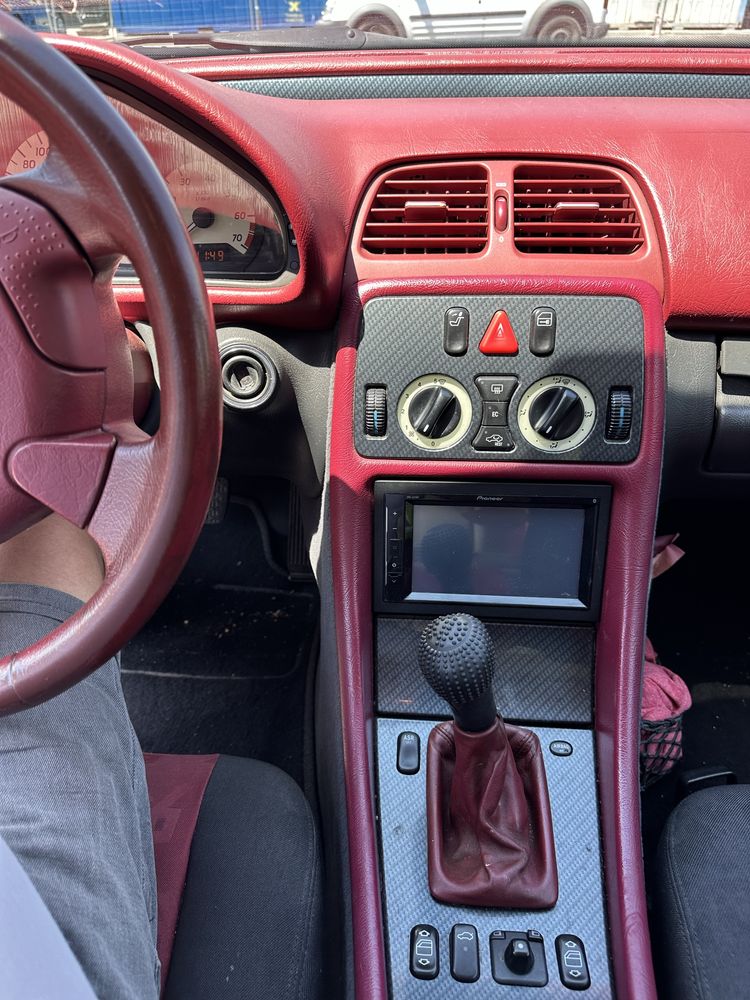 Мерцедес БенцCLK200