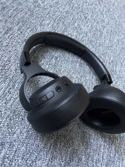 Casti audio Bluetooth JBL Tune 700 Black, Over The Ear, Wireless