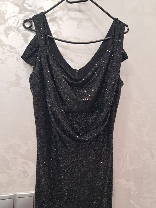 Rochie cu paiete neagra