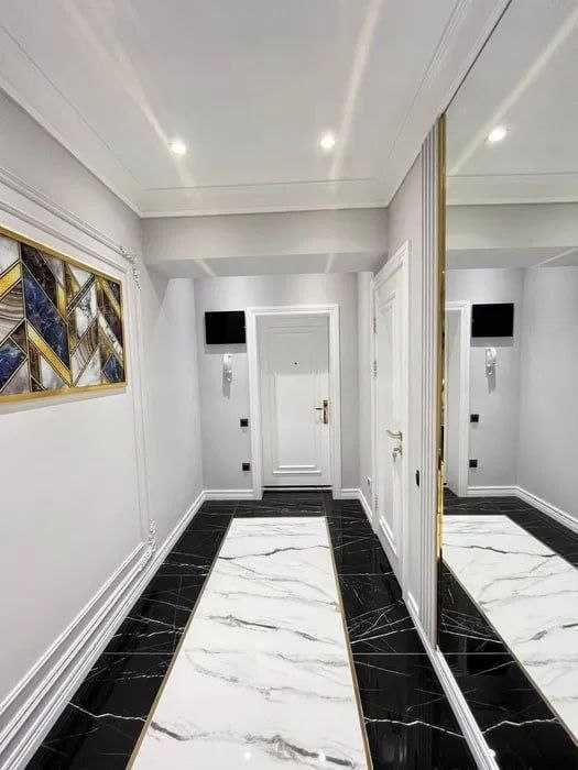 Срочно сдается 2 комнатная квартира метро Космонавтов Никто  не жил