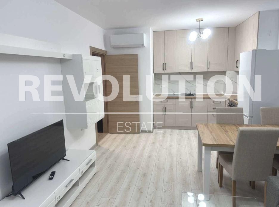 Дава се под наем Двустаен апартамент в Варна, Победа - 55 кв.м за 498.27 € - Снимка #1