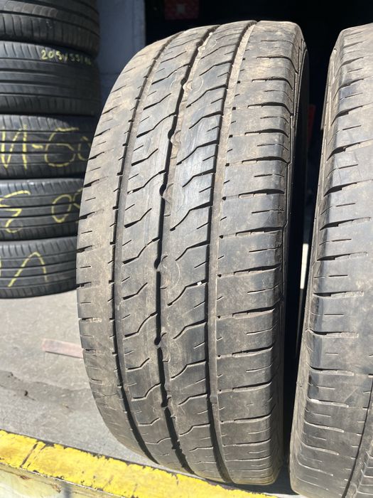 4 бр. гуми за бус 225/65/16C Semperit 3x9 mm 2x7 mm DOT 0218