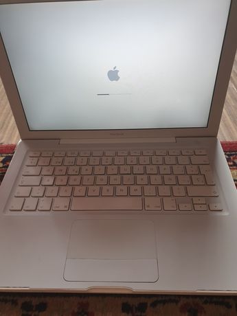 MacBook,mid.2009.
