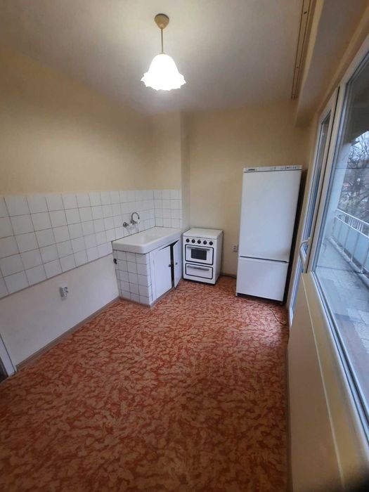 Продава се Едностаен апартамент в Шумен, Добруджански - 41 кв.м за 1804 €/кв.м - Снимка #2