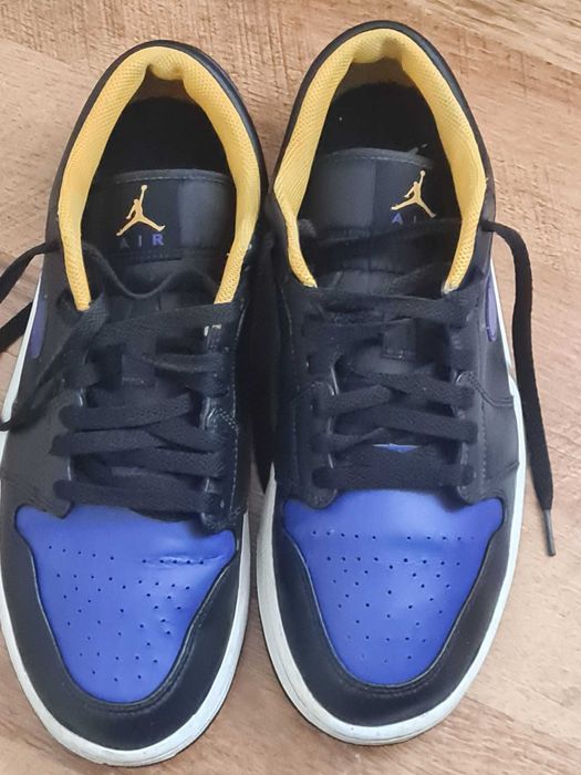 Adidași  Nike Air Jordan 1 Low Lakers,Nr 45