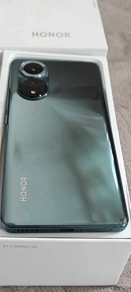 Смартфон Honor 50