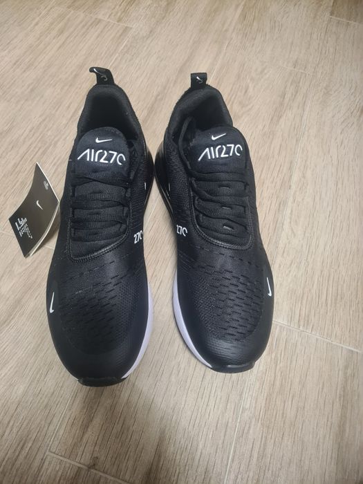 Маратонки марка NIKE