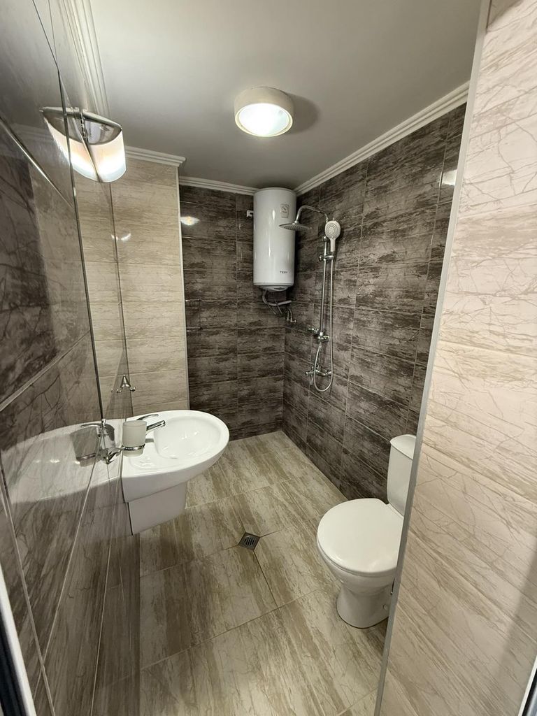 Дава се под наем Двустаен апартамент в Пловдив, Център - 40 кв.м за 300 € - Снимка #4