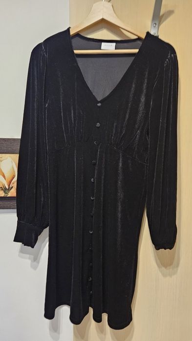 Rochie neagra din catifea