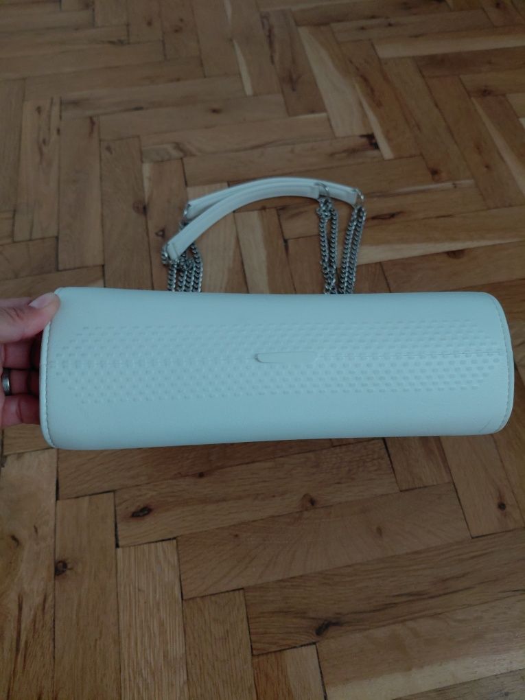 Бяла чанта O Bag, дръжки със синджири