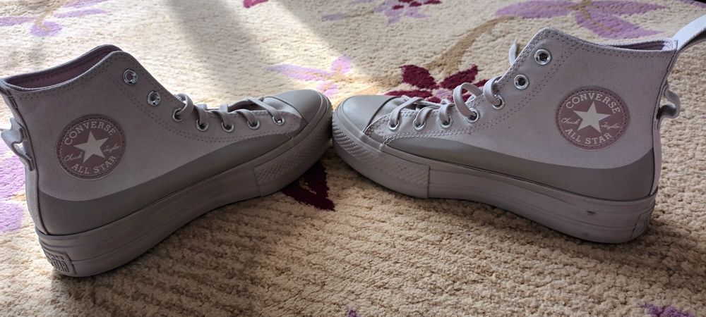 Adidasi Converse