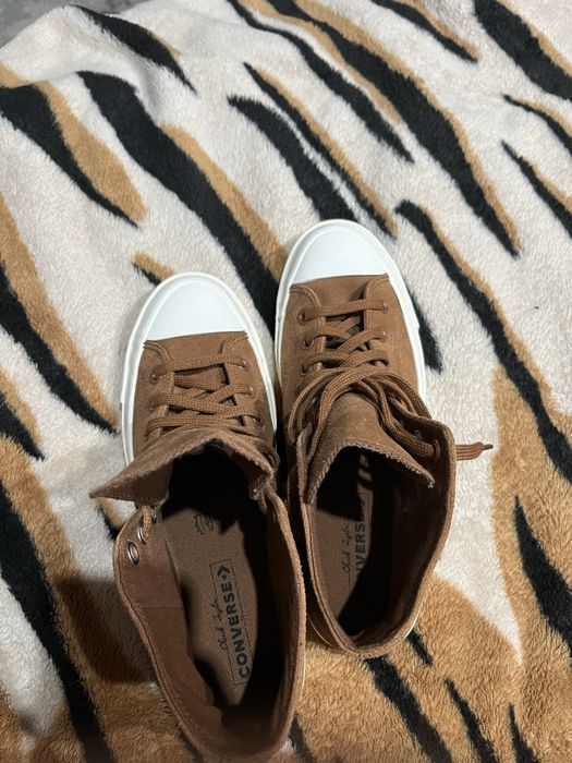 Vând adidași Convers