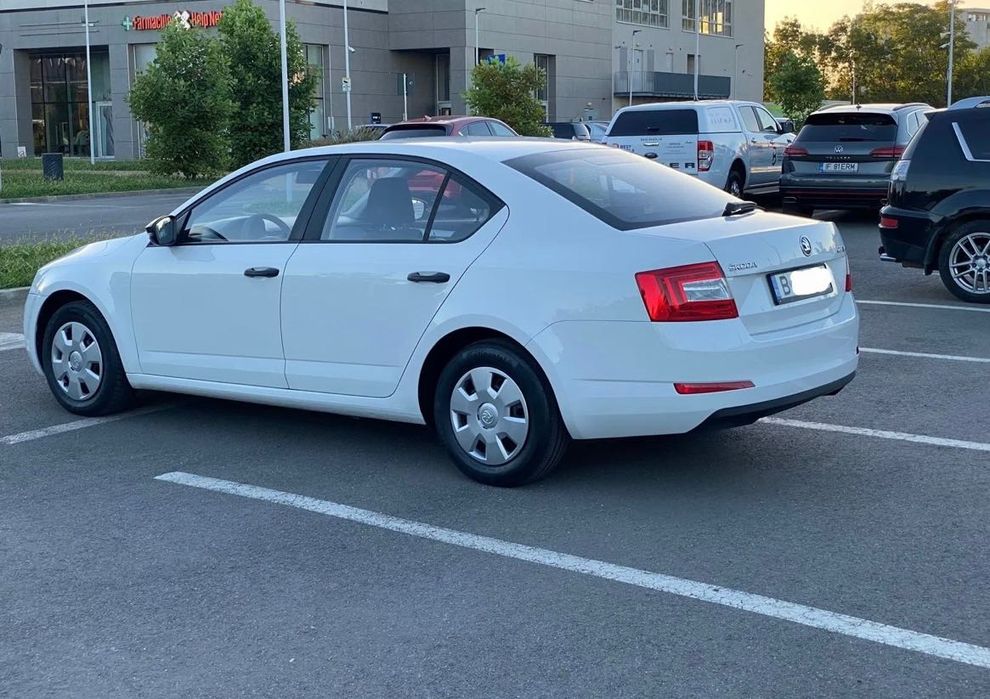 Vând Skoda Octavia 3 1.6 tdi