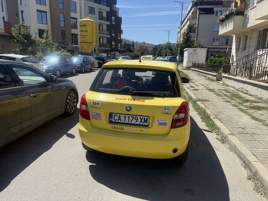 Предлагам под аренда Шкода Фабия. Аренда 250 лв. на седмица!