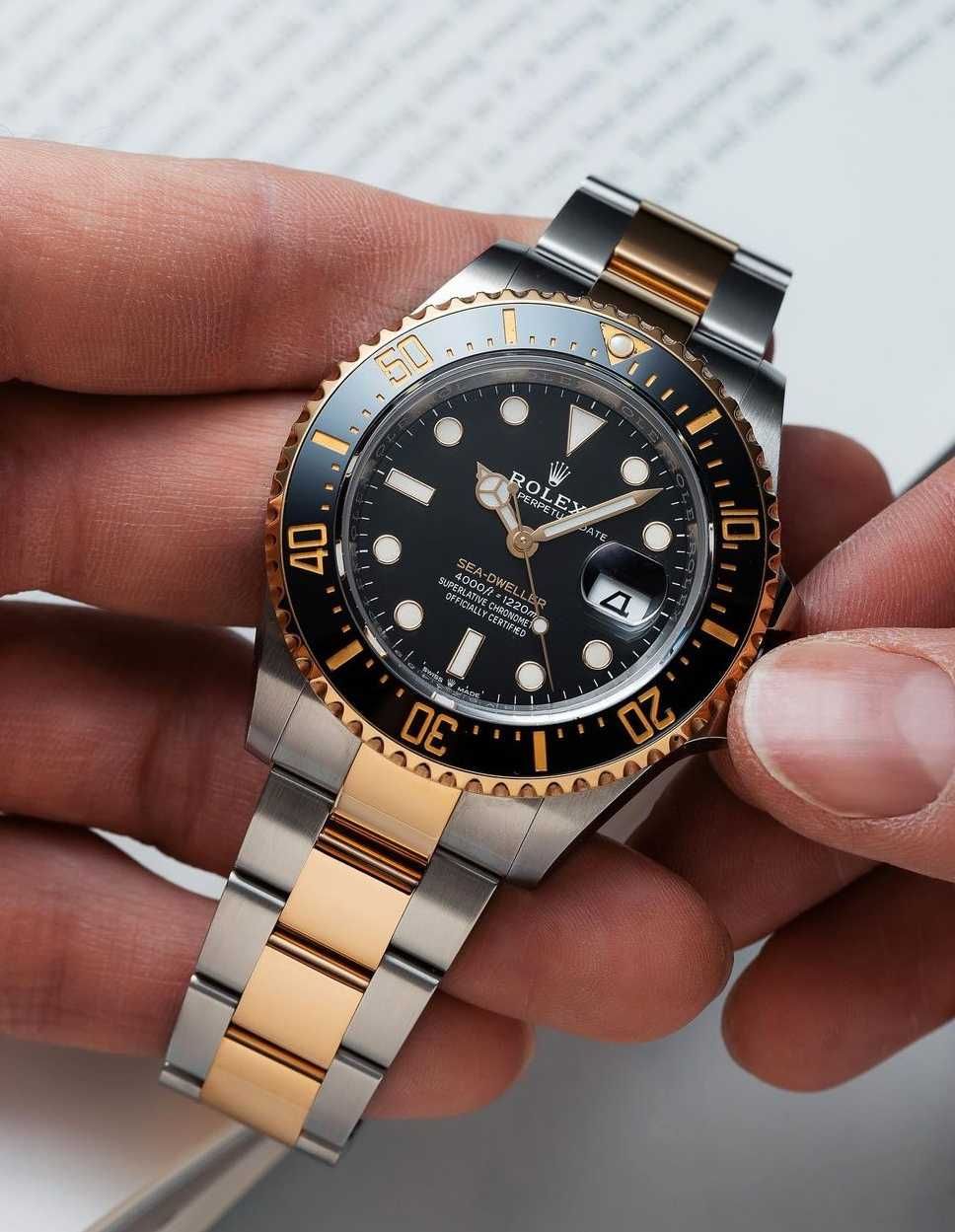 Часовници Rolex Sea-Dweller 43mm двуцветен