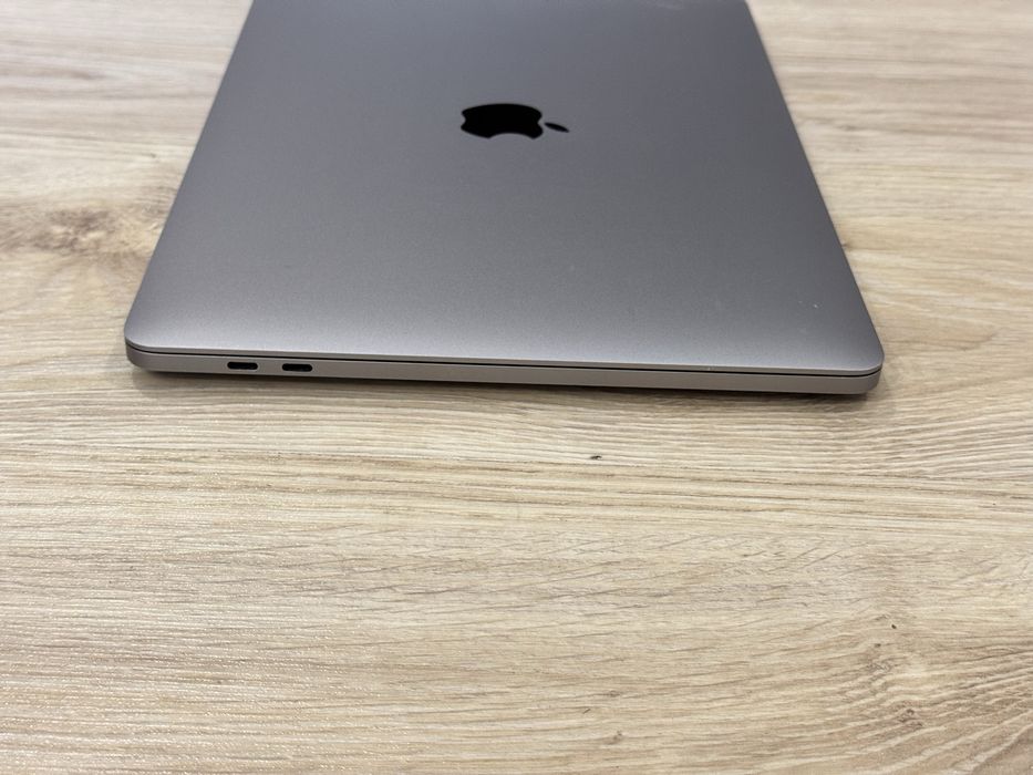 *512GB*Като Нов 13.3'Macbook Pro M1/8GB Ram/512GB SSD