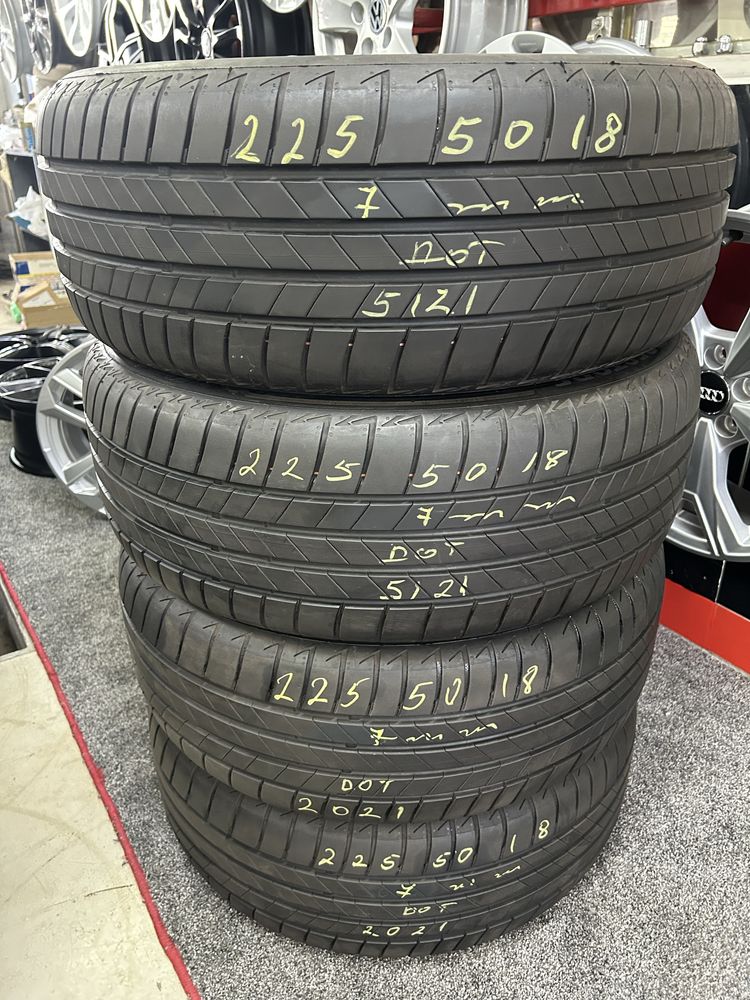 Гуми 225/50/18 Bridgestone Turanza 4 броя дот 5021