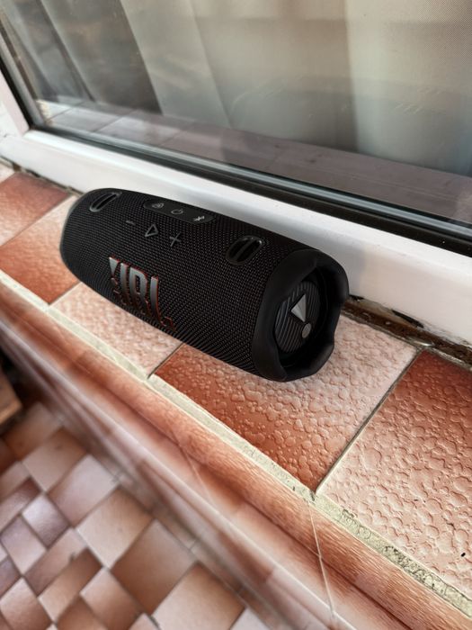Преносима тонколона JBL Charge 6