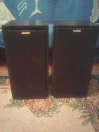 Vand  2 boxe stereo ProAudio 6013 in cutii din lemn de brad