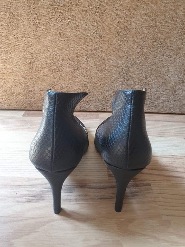 Дамски елегантни обувки на ток Lost Ink