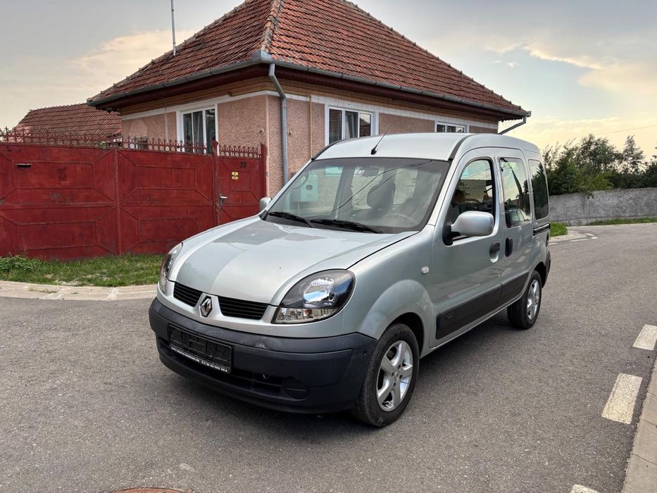 Renault Kangoo 1.2 benzina 5 locuri family 2006 euro 4
