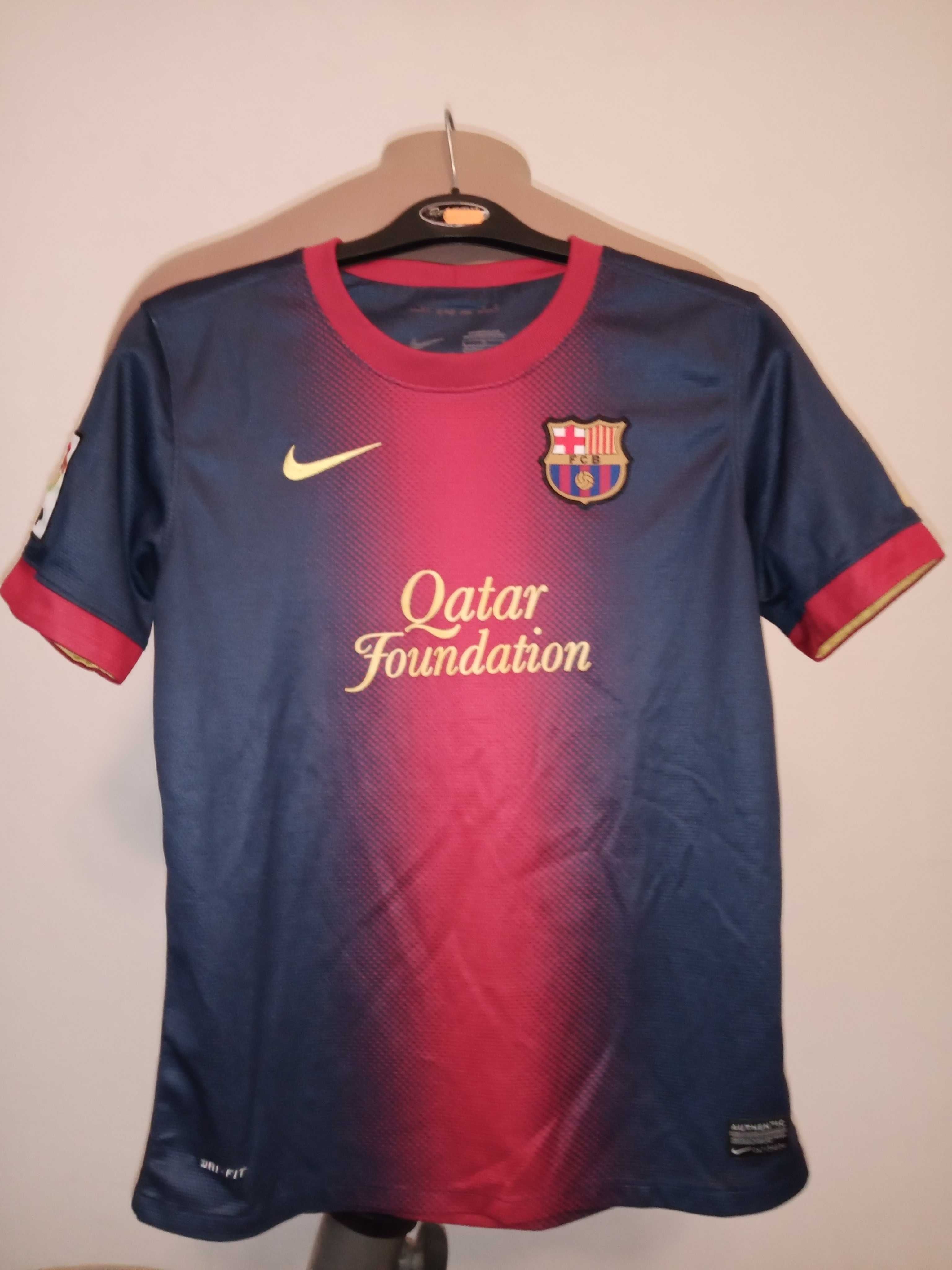 tricouri barcelona FC +geaca+șort+jambiere