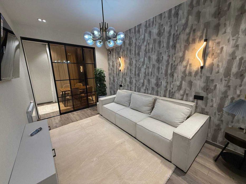 R12 Сдаётся ОТЛИЧНАЯ квартира 2/1/4 на Мирзо-Улугбеке, ор-р Карасу !