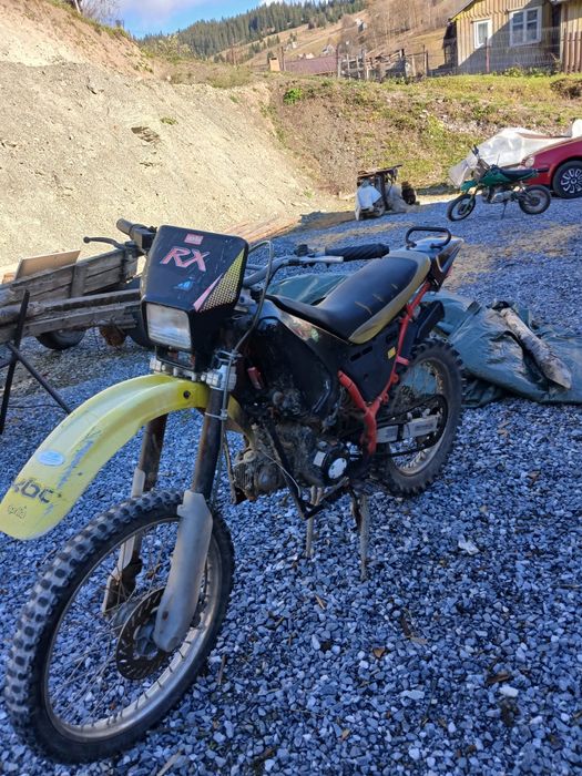 Vând cros cu cadru modificat de 125