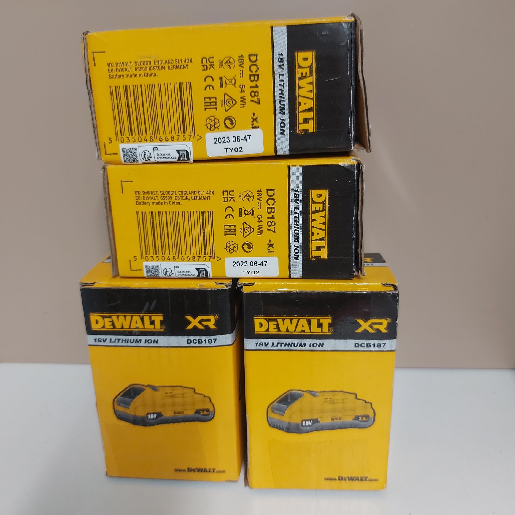 Нови батерии DEWALT DCB187  3Ah 18v