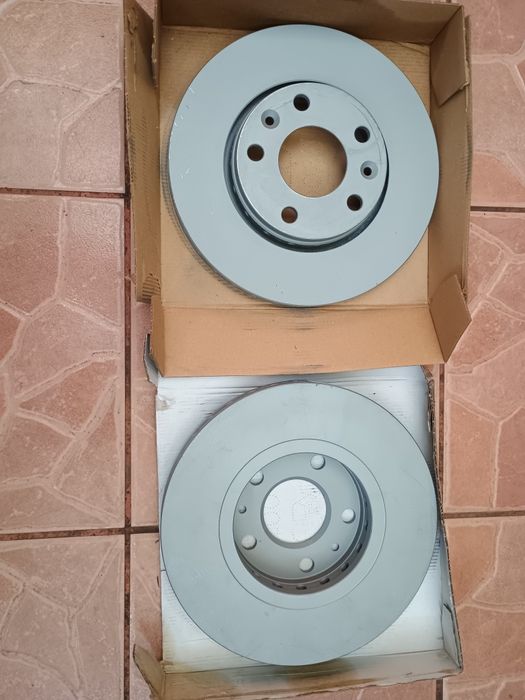 Discuri frână față-spate Renault Megane 3 -1.5 Dci-E5