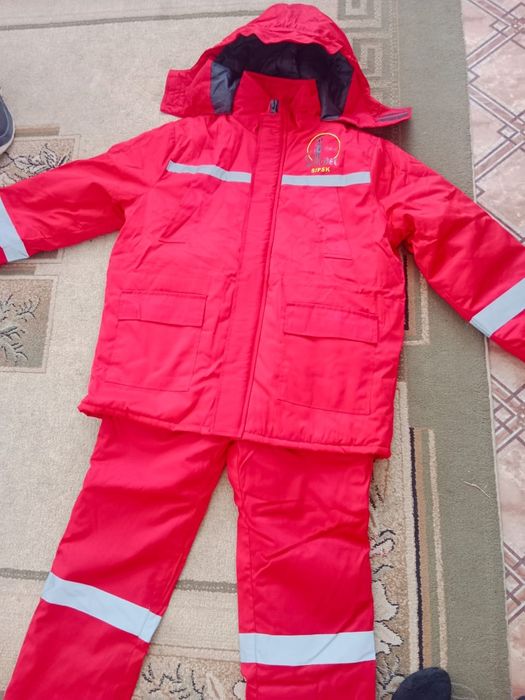 продам новый зимний спец.одежда