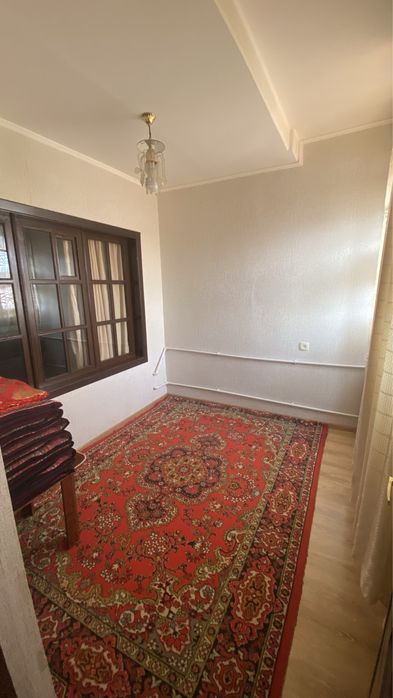 Сдам 2-х комнатную квартиру  Ойбек(центр)