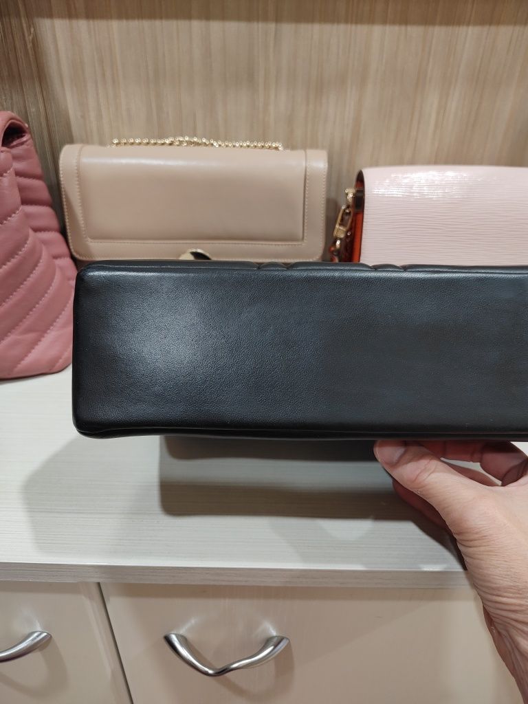 Уникална чанта Kurt Geiger