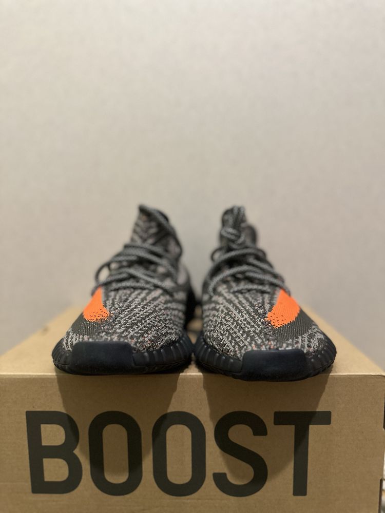 Yeezy Boost 350 v2 Carbon Beluga