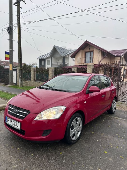 Vând Kia Ceed 1.6 CRDi, an fabricație 2008,