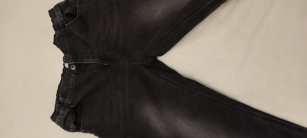 Pantaloni blugi marime 170