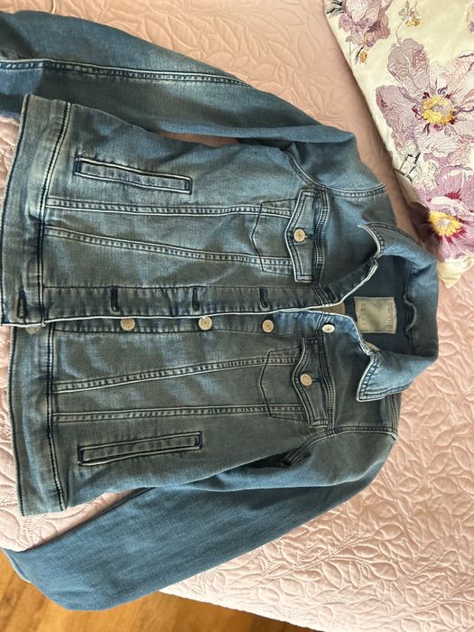 Esprit вталено дънково яке с еластан