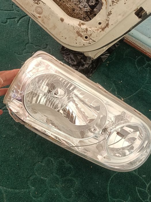 Damas oʻng taraf eshik