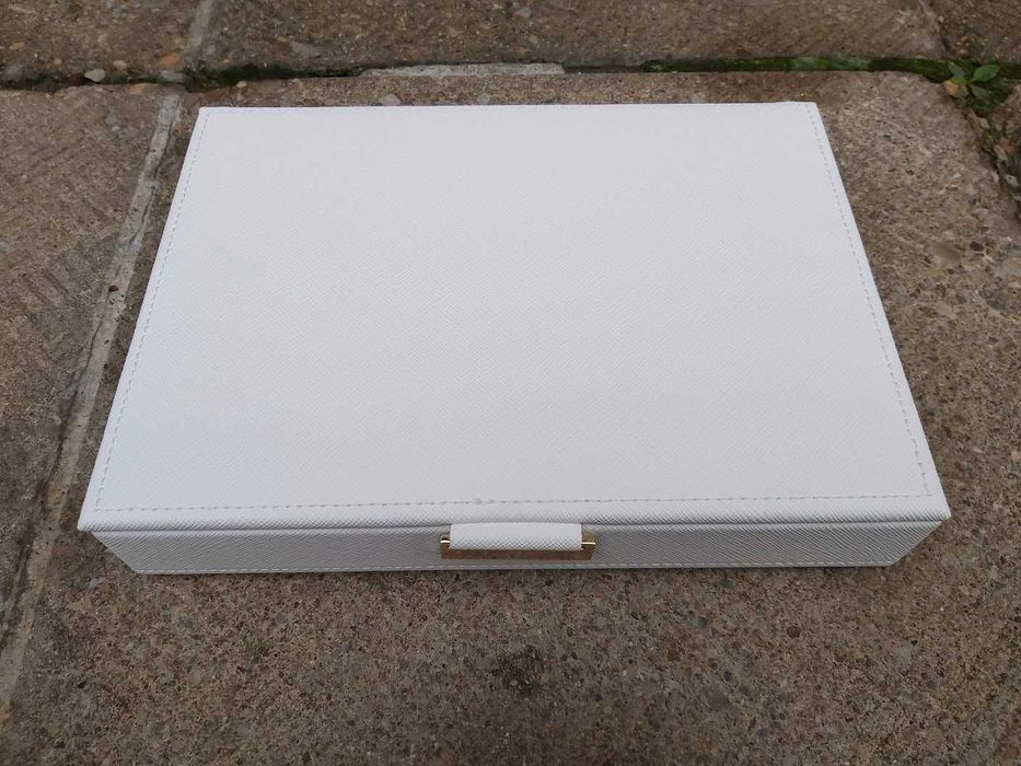 ROSSI Кутия за бижута едно ниво 18х25см еко кожа бяла