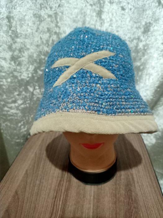 Модные шапочки,ручная работа.