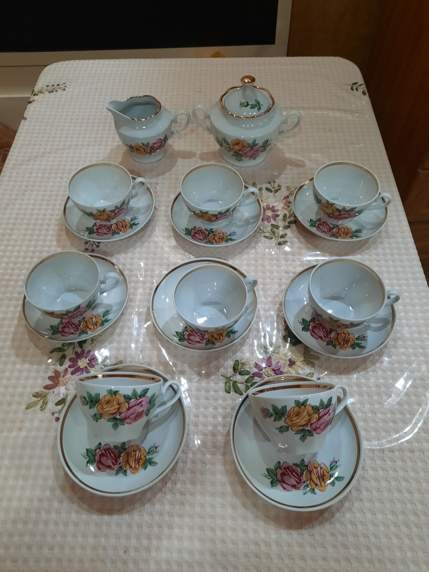 Рижский фарфор, абсолютно новый  чайный сервиз на 6 персон из 14
 пред