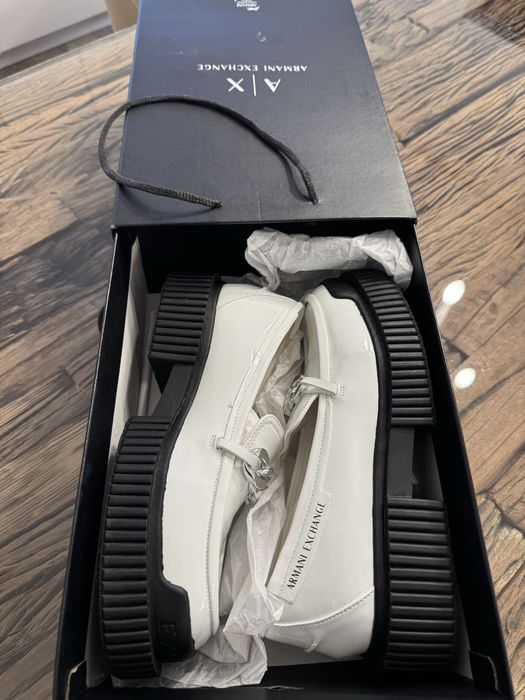 Дамски лоуфтъри Armani Exchange