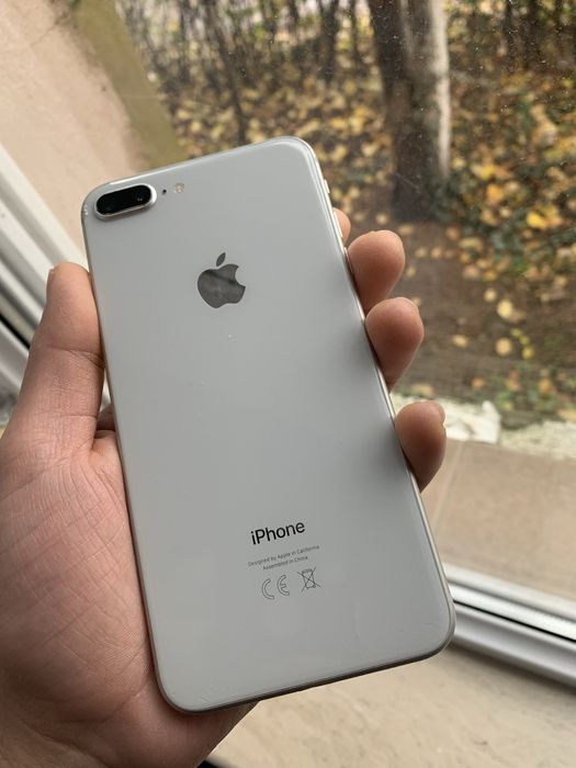 Iphone 8 plus 64 gb liber de retea